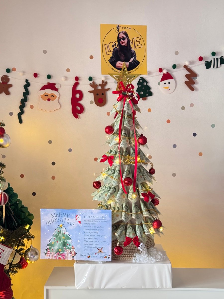 MygirlfreenTw's tweet photo. Dear Freen,

you've worked so hard in 2024~
We want to tell you how proud we are of you. You are truly amazing.

We will always be by your side, supporting you.
Wishing you peace, joy and happiness through Christmas and the coming year.

Merry Christmas! 

 #srchafreen 
#GIRLFREEN 

@performance1368