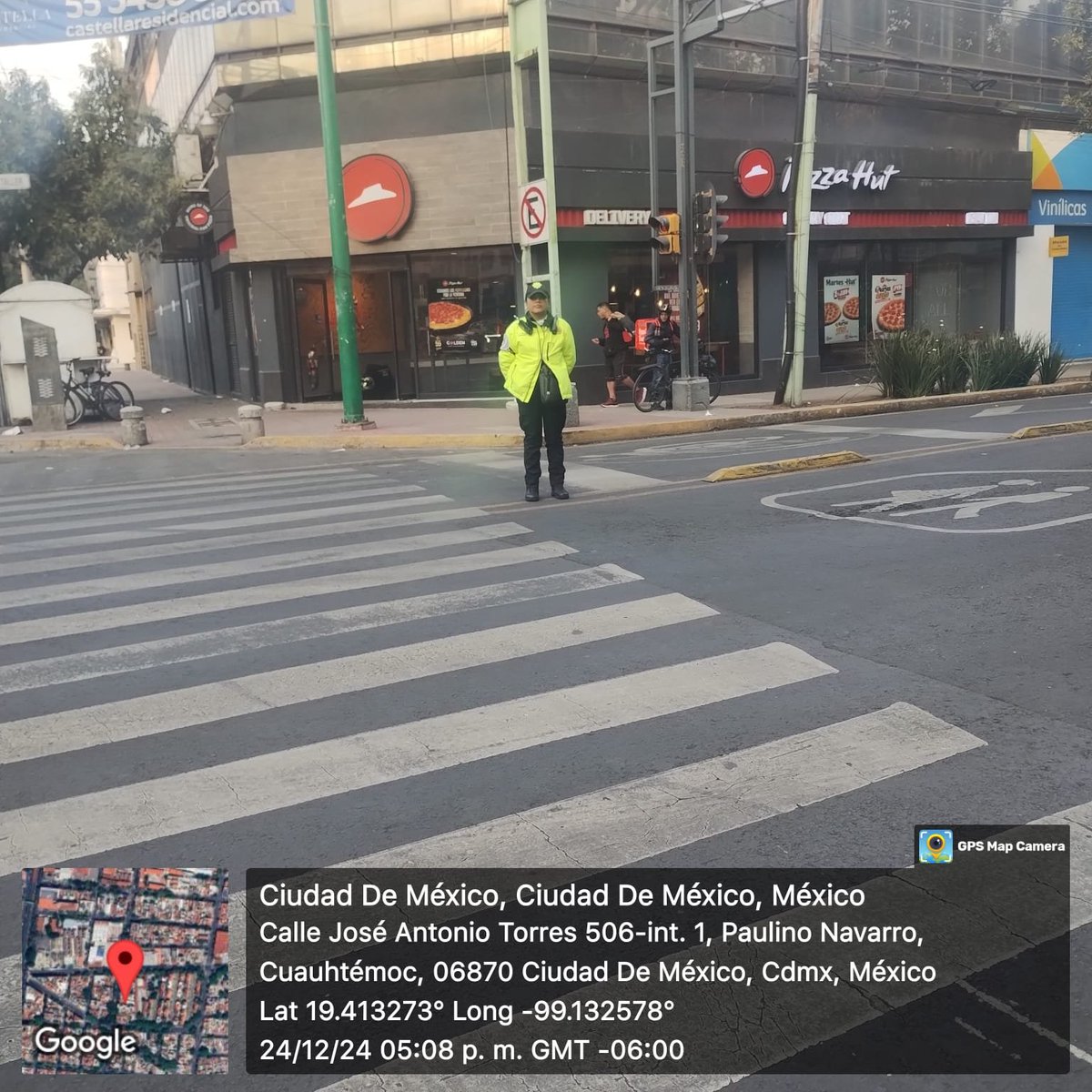 <a href="/Vigilar_CDMX/">Por una mejor ciudad</a> <a href="/OVIALCDMX/">OVIAL_SSCCDMX</a> <a href="/peaton_empodera/">Peatón Empoderado</a> <a href="/AlcCuauhtemocMx/">Alcaldía Cuauhtémoc</a> <a href="/peatonesprimero/">peatonAs primero</a> <a href="/CdmxPeatonal/">CDMX Peatonal</a> <a href="/vigia_citadino/">ciudadanos</a> <a href="/vecinos_Cuauh/">Vecinos Cuauhtémoc</a> <a href="/vecinos_la/">Vecinos Unidos por la Cuauhtemoc</a> En atención a su reporte acudió Policía de #TransitoGCDMX, en el lugar no se encontró ningún vehículo obstruyendo el paso peatonal. Se realizan recorridos constantes para evitar las faltas al Reglamento de Tránsito.