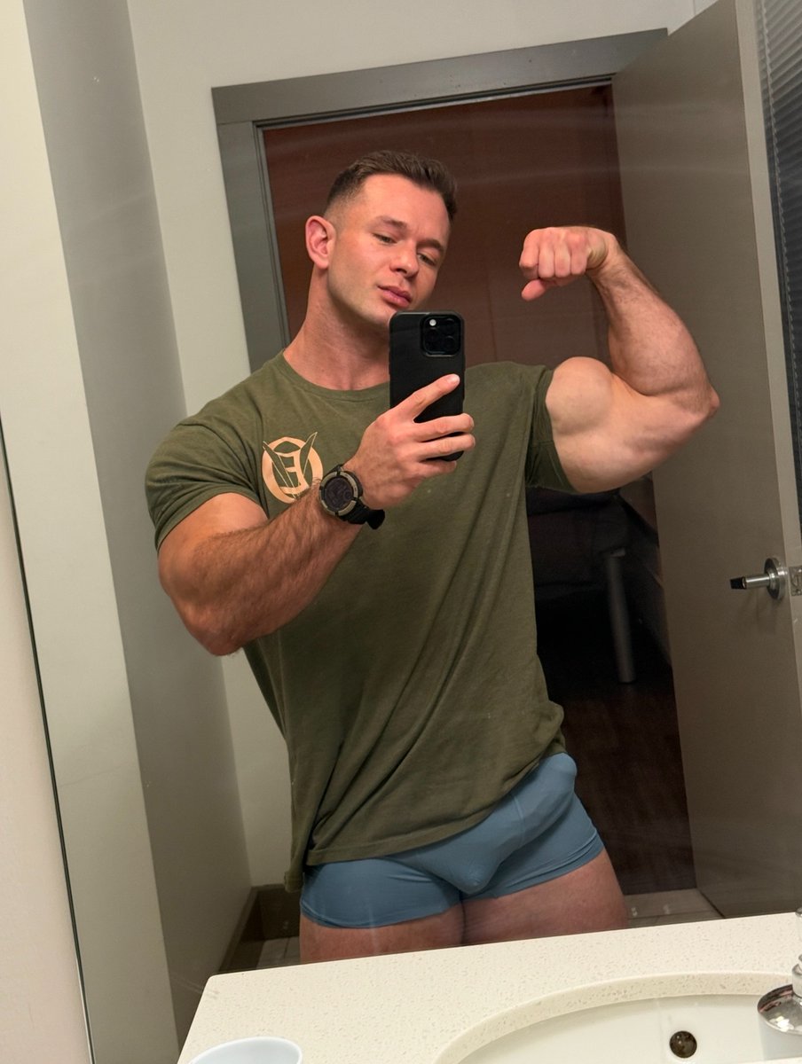 comment "DADDY" For a pic of me in your DM's.