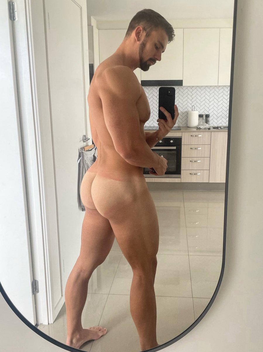 manydbby311's tweet photo. Josh Duckworth 🥵🍑 https://t.co/MhPopkcEVl
