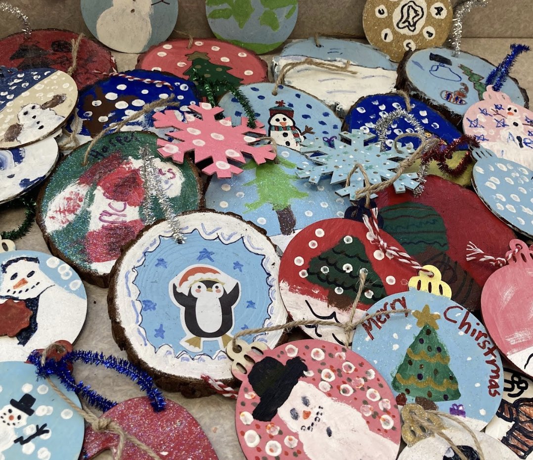 4th grade making ornaments