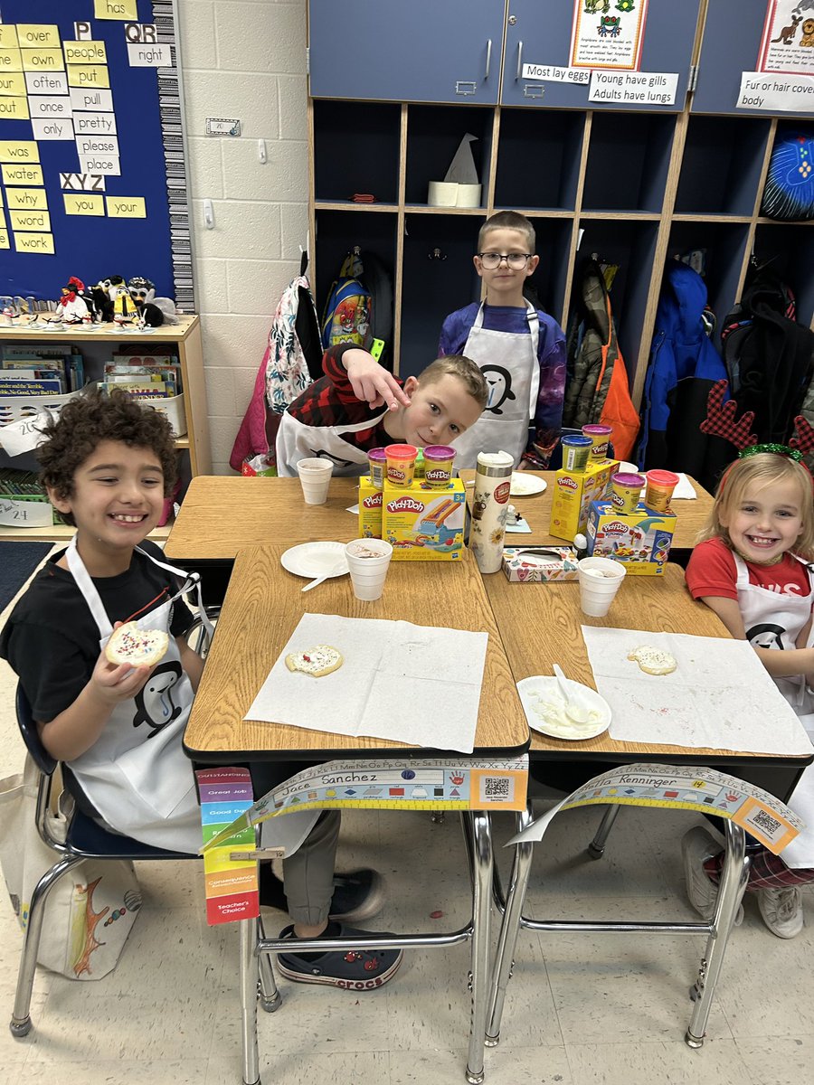 Mrs. Milligan’s class making cookies