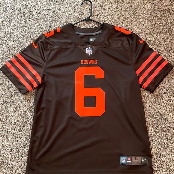 I asked my grandma for a baker mayfield jersey and she got me this 😂