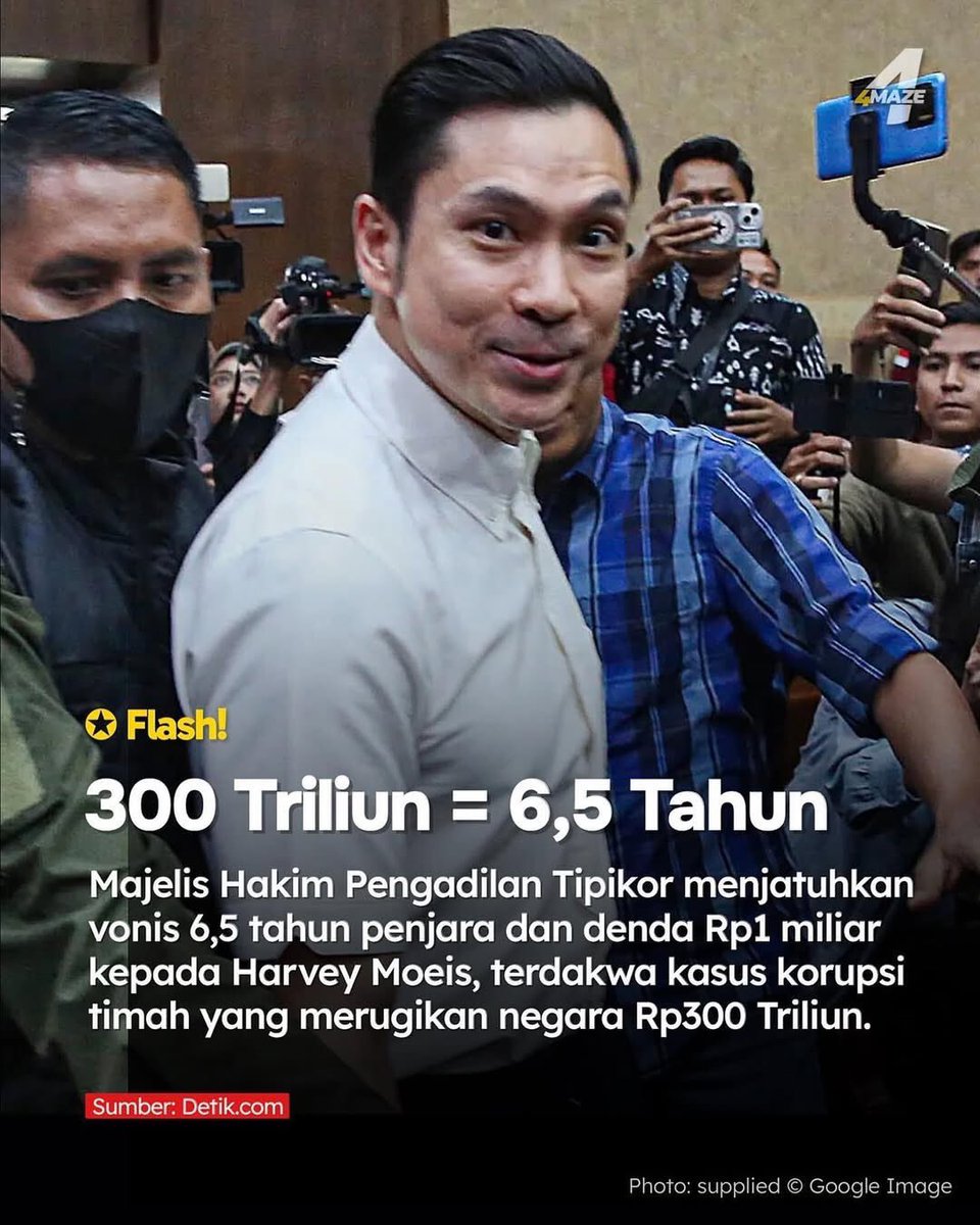 Korupsi 300T, hukuman nya 6,5 tahun, denda 1M, paten kali kau pak hakim🤣🤣