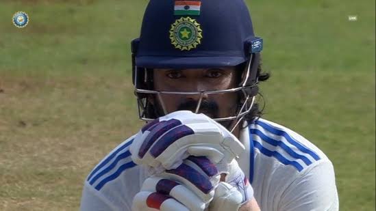 academy_dinda's tweet image. 🚨 Jaiswal and Rohit Sharma to open at MCG which means KL Rahul will continue to play as an opener in this series.