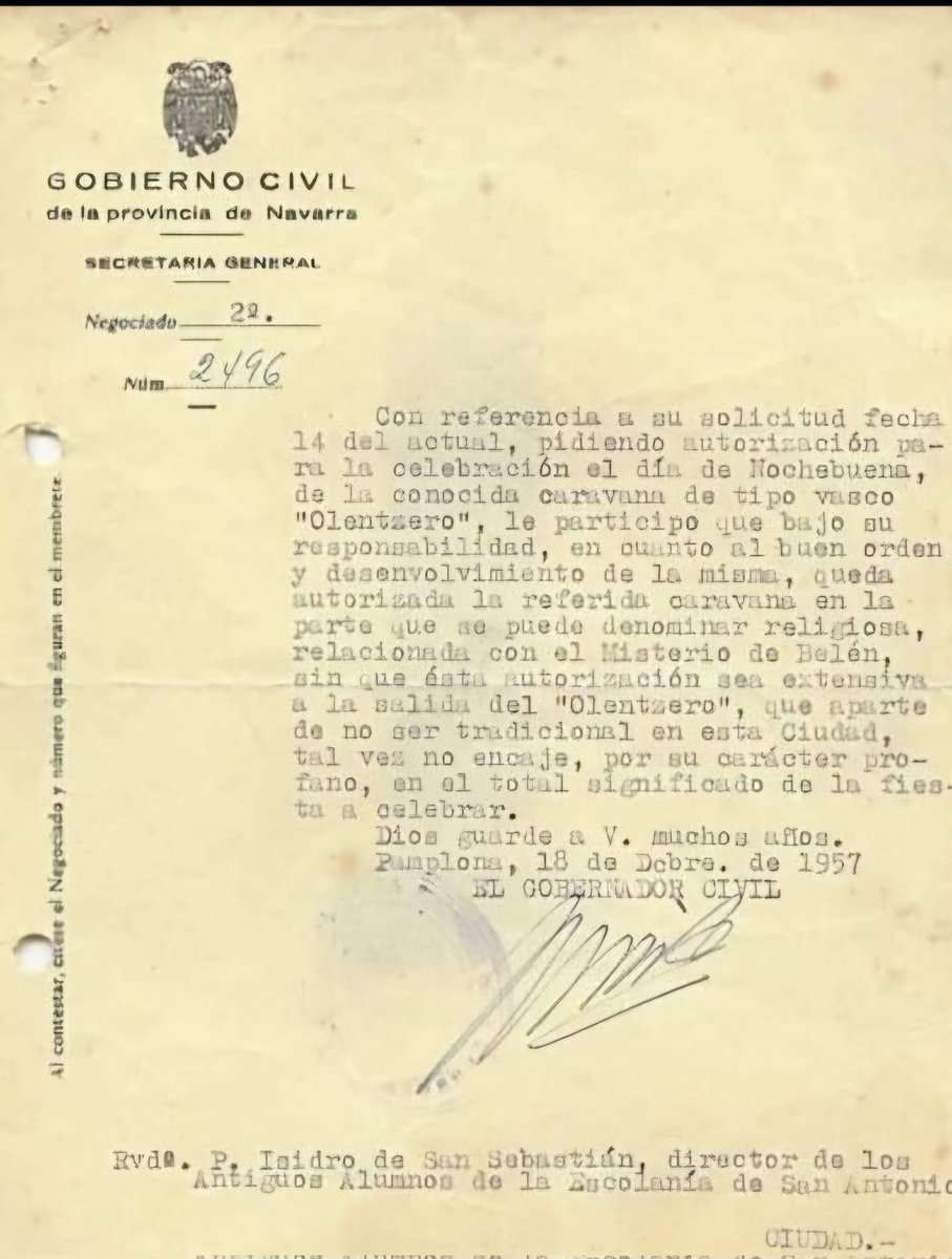 PotxoloArtaburu's tweet photo. Olentzero siguió haciendo su labor, pero desde la clandestinidad. https://t.co/BZbcYzYoJ3