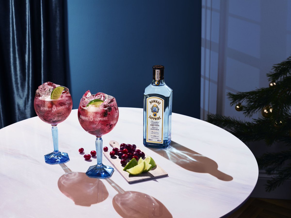 BombayJapan's tweet image. Merry Christmas💎🎄✨

#BOMBAYSAPPHIRE #ボンベイサファイア #ジンカクテル #StirCreativity #BombaySapphireGin #gincocktail