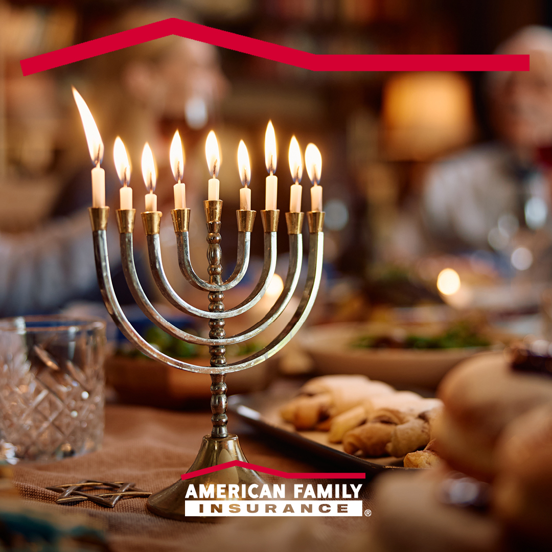 bkoste1's tweet photo. Happy Hanukkah! 🕎 May this Festival of Lights illuminate your life with peace, love and joy. 🕯️🌟 #HanukkahCelebration #FestivalOfLights https://t.co/9JiLHdvODH