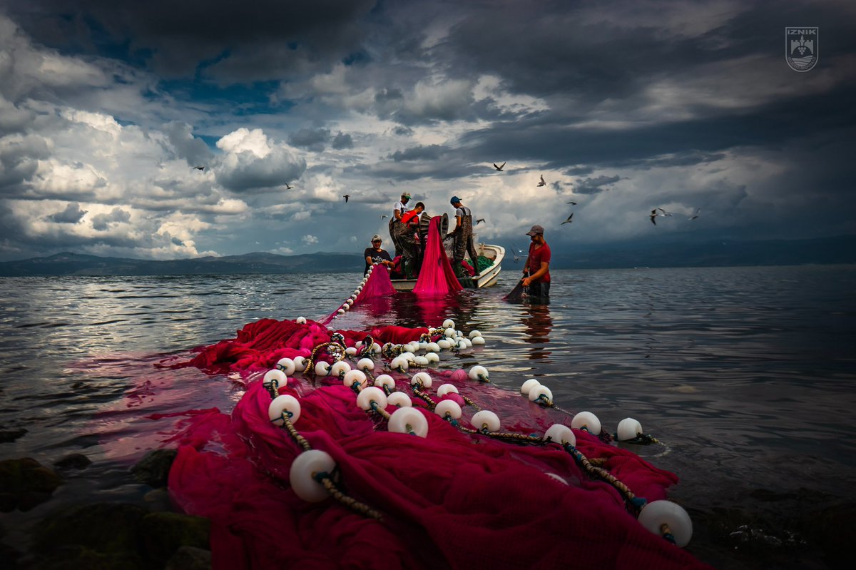 📍İznik Gölü
Sabahın ilk ışıklarıyla rızkının peşinde koşan tüm hemşerilerime hayırlı, bereketli işler diliyorum.