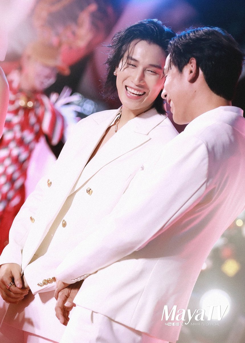 Yoholapim's tweet image. ขอให้ไบเบิ้ลมีความสุขในทุกวัน​ ได้ทำในสิ่งที่อยากทำนะคะ🎂🎁🎄🫶🏻

BIBLE WAS BORN ON CHRISTMAS 
#HappyBIBLEday27th 
#BibleWichapas 
@biblesumett