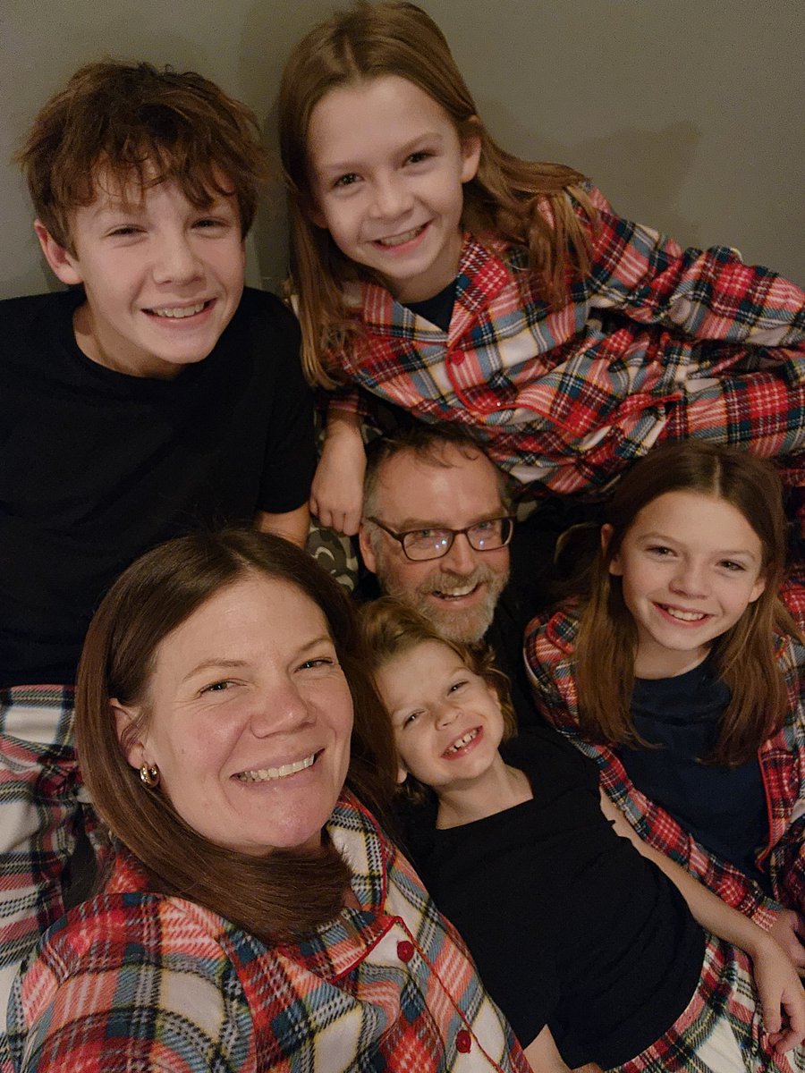 Tim Knox tweet media