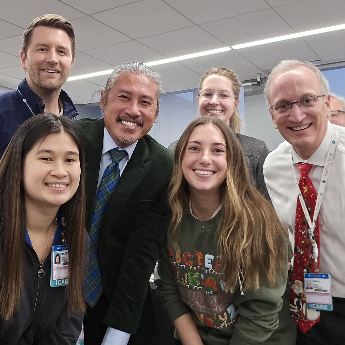 UIC PGY2 Critical Care Pharmacy Residency (@uiccritcarerx) on Twitter photo Happy Holidays from the <a href="/UICPhPr/">UIC Dept Pharmacy Practice</a> Critical Care Crew! 🎄🎁
<a href="/UICPharm/">UIC Retzky College of Pharmacy</a> <a href="/UIHealth/">UI Health</a> Happy Holidays from the <a href="/UICPhPr/">UIC Dept Pharmacy Practice</a> Critical Care Crew! 🎄🎁
<a href="/UICPharm/">UIC Retzky College of Pharmacy</a> <a href="/UIHealth/">UI Health</a>
