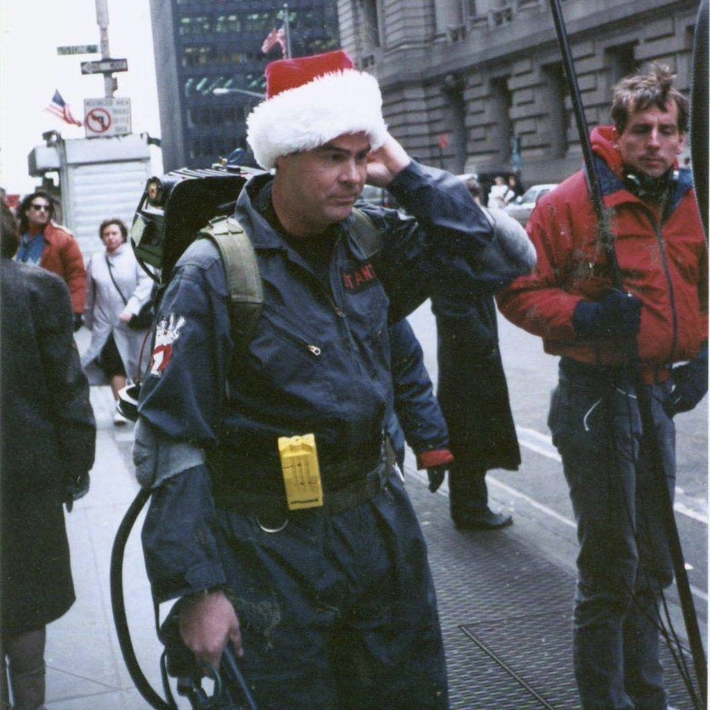 GBNewsdotcom's tweet photo. Festive behind-the-scenes photos from the filming of Ghostbusters II (1989). https://t.co/1pEOAGnLQP