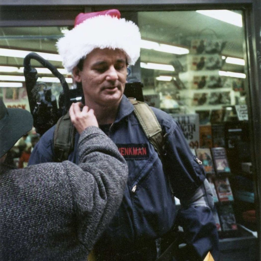 GBNewsdotcom's tweet photo. Festive behind-the-scenes photos from the filming of Ghostbusters II (1989). https://t.co/1pEOAGnLQP