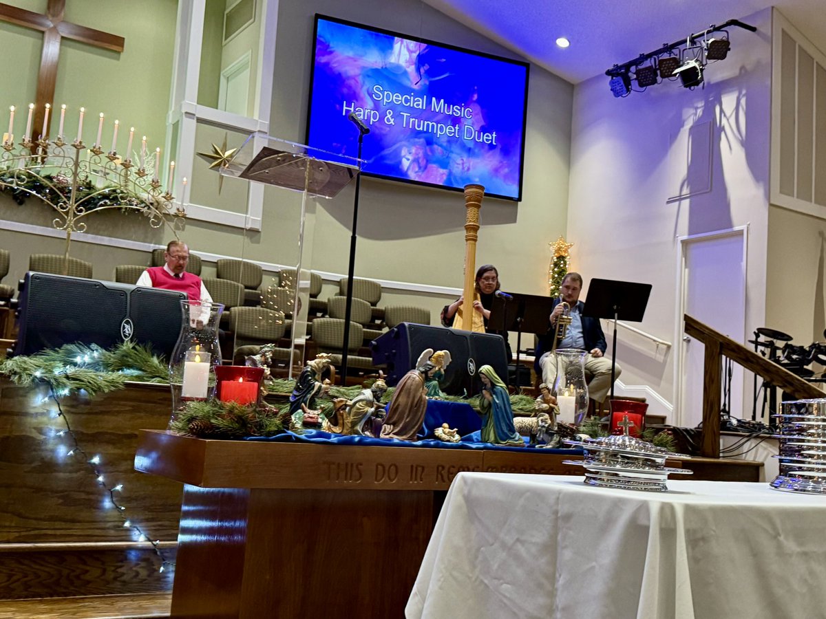 Christmas Eve Candlelight Service 🕯️