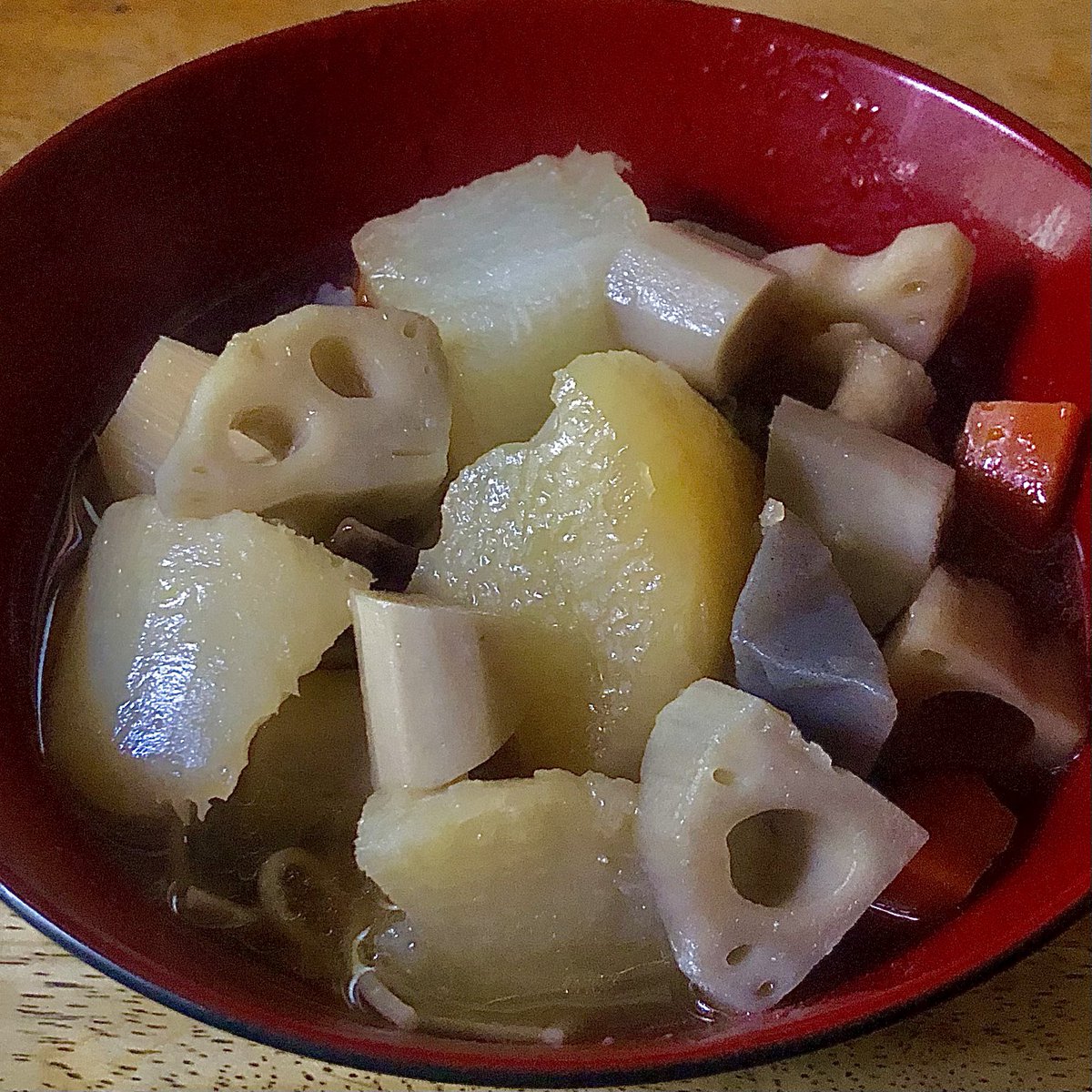 gojyadappe's tweet photo. 今日の昼飯

茨城県の誇るけんちん蕎麦。
大量の根野菜をたっぷり入れました。
疲れた胃に染みるなぁ。 https://t.co/ya1T52NO6u