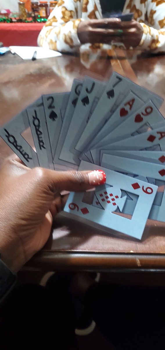 authorbellajay's tweet image. Welp 😌 &amp;amp; I&apos;m cutting clubs. #spades .