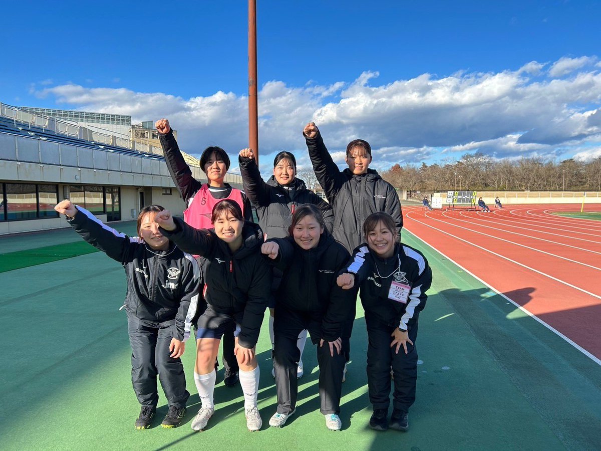 Vinculum2022's tweet photo. 【結果報告】

🗓️2024/12/24
⚽️ 第33回全日本大学女子サッカー選手権大会⚽️
🆚追手門大学
⭐️0-0  PK（5-6）

応援ありがとうございました‼︎

#周南公立大学
#周南公立大学女子サッカー部
#旧徳山大学 https://t.co/2tSMXr6jA6