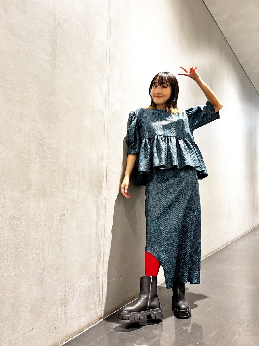 クリスマスの約束」のお衣装です🎄 @microwavehk 👗👗👗