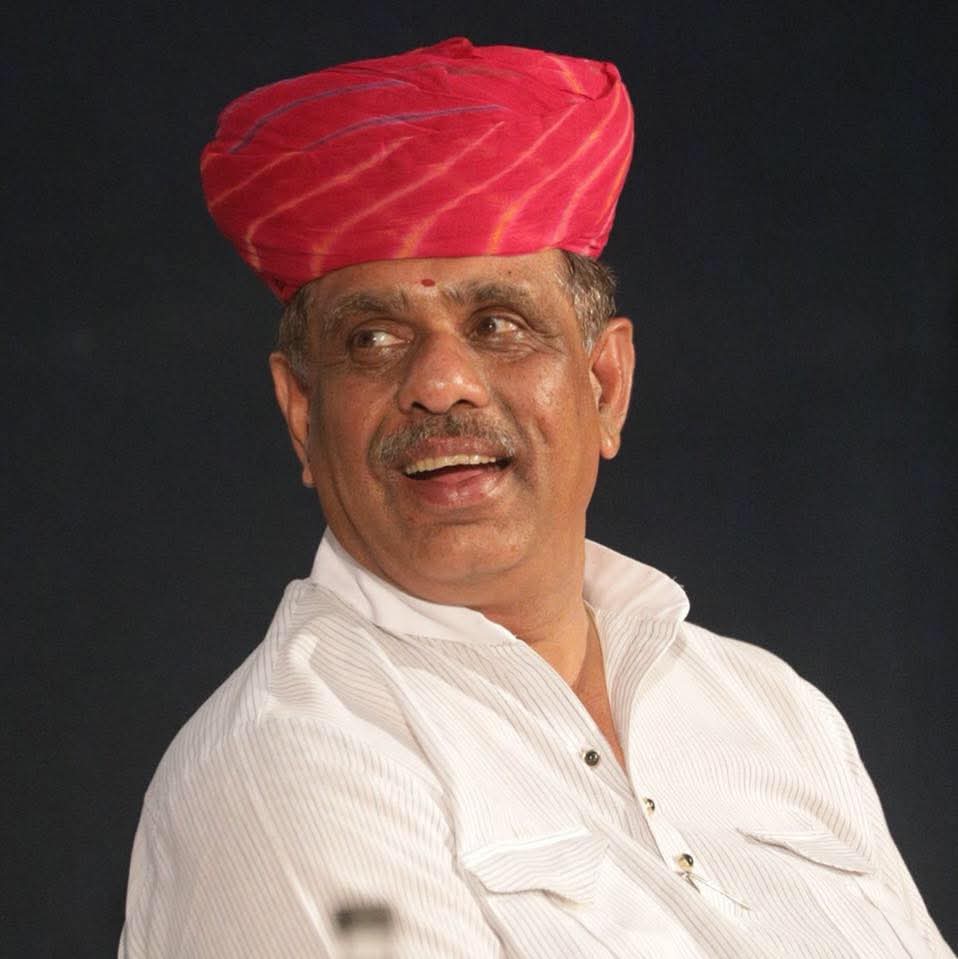 राजस्थान सरकार में चिकित्सा एवं स्वास्थ्य मंत्री एवं लोहावट के लोकप्रिय विधायक श्री <a href="/GajendraKhimsar/">Gajendra Singh Khimsar</a> जी को जन्मदिवस की हार्दिक बधाई एवं शुभकामनाएं।

प्रभु श्री राम जी से आपके उत्तम स्वास्थ्य, दीर्घायु व मंगलमय जीवन की कामना करता हूँ ।

#HappyBirthday