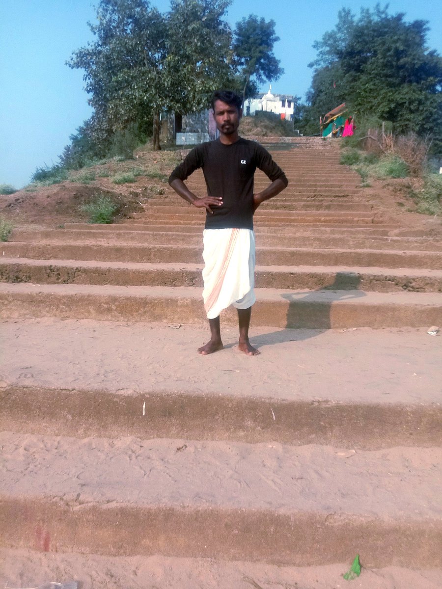 yoyobalarsingh's tweet image. नर्मदा ते हन्छी मत्तामा सपरे कानिक देवगाँव घाट ते मिन्नत तलकीनिक मनुकामना पूण आत मावल दर्शन कीसिन के //