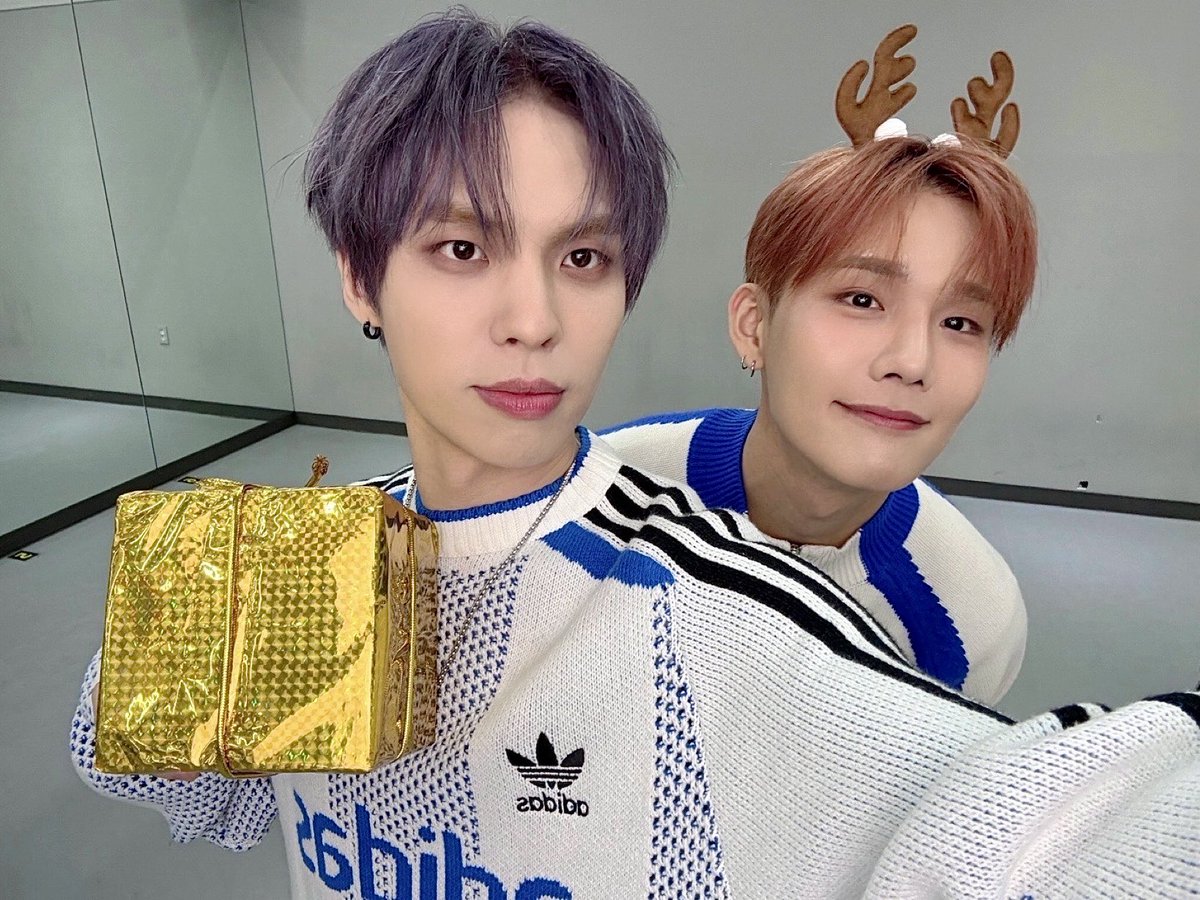 𝕋𝕠.𝔽𝕀𝕏 🎁

#CIX #씨아이엑스 #BX #승훈 #용희 #현석 #2024크리스마스 #크리스마스 #Christmas