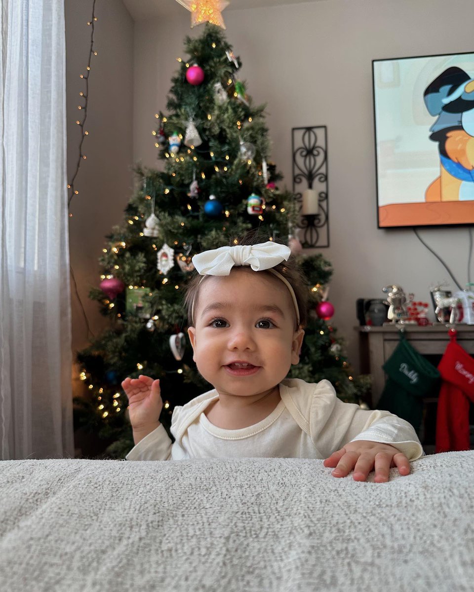 Embrace happiness above all else! Life is too short not to cherish every moment. 

Sending you all my love ❤️😍. 

Wishing you a joyful and magical Christmas! 🎅✨