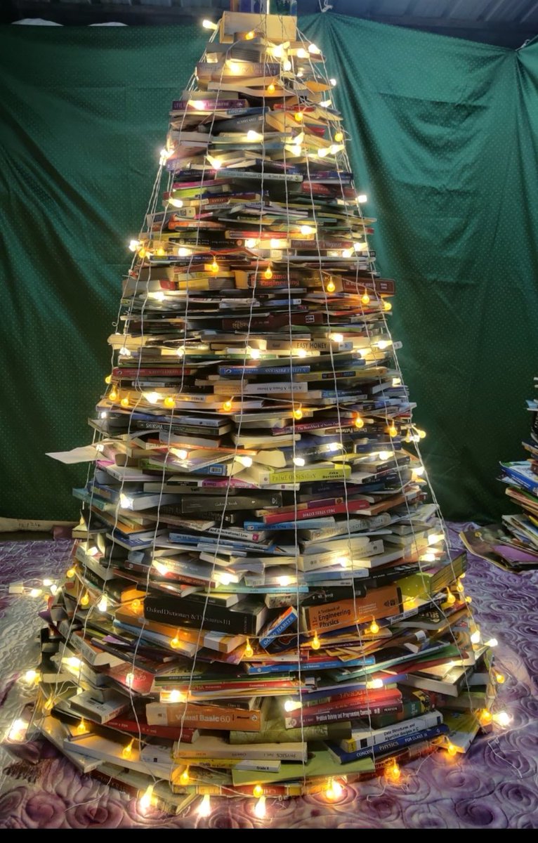 Happy Christmas to all....read read and read!!!!!! 🎁🥳