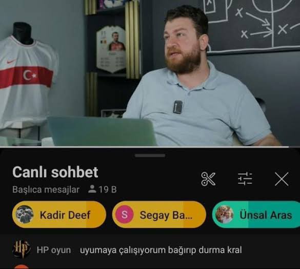 umitoaga's tweet photo. uyumaya çalışıyorum bağırıp durma kral @.sabah6alarmı https://t.co/u7gkxRhzZg