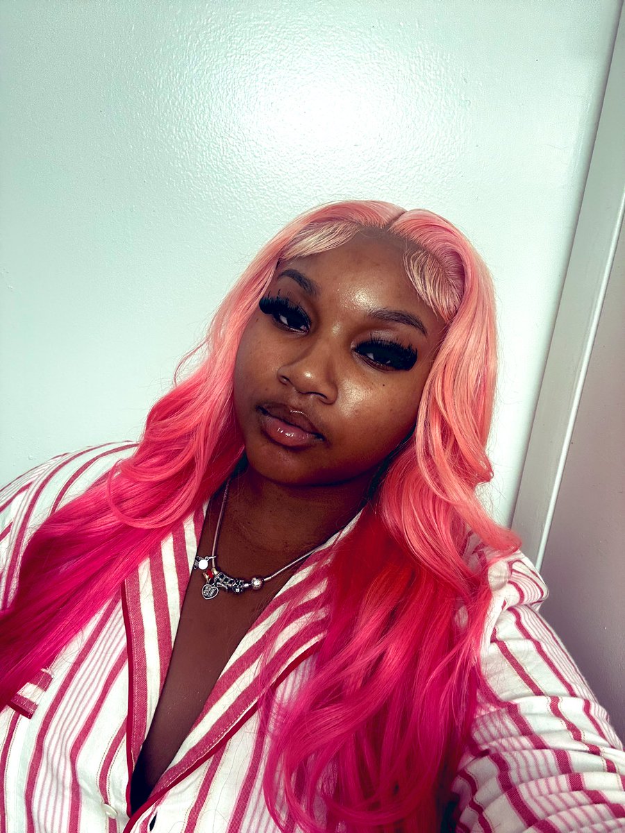 Kglizz 🎀 . tweet media