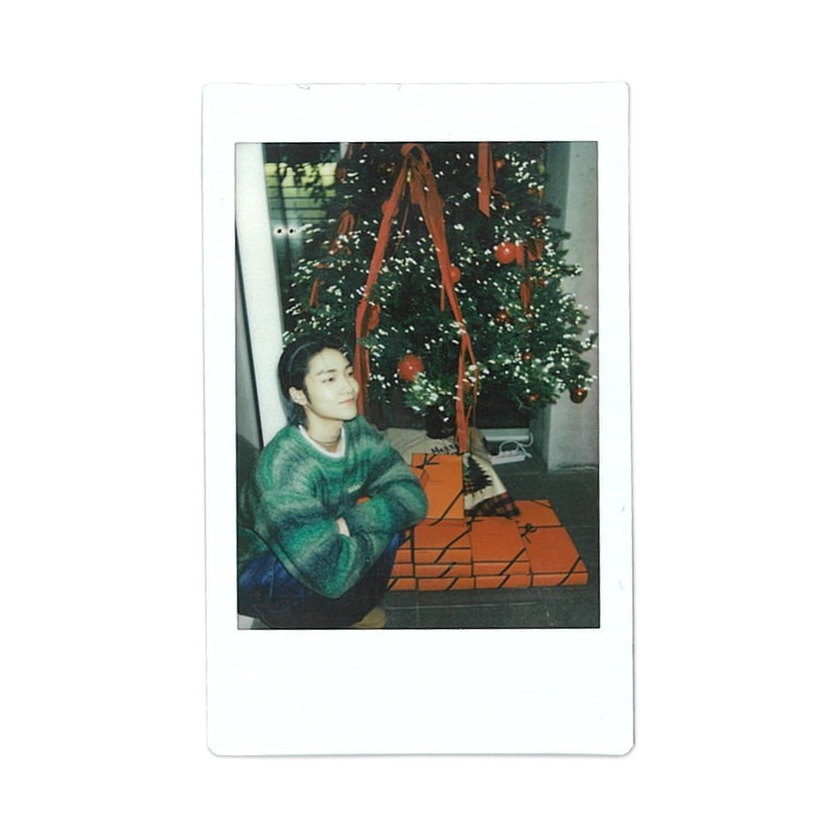 deobimom's tweet photo. #KEVIN #케빈 IG 🌙📸 

merry christmas https://t.co/1X1AlN5gQr