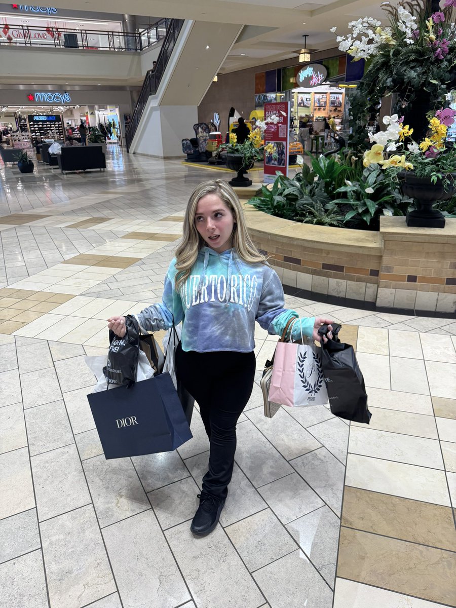 need someone to take me on shopping sprees 🥹