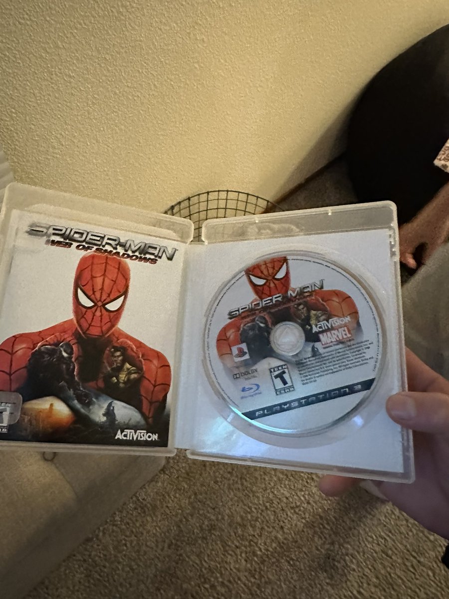 Nin10doCam's tweet photo. Got my son a PS3 game for Christmas…it’s all that we could afford 😆 #PlayStation #PS3 #SpiderManWebOfShadows #RareGames https://t.co/yXKVqVXJAz