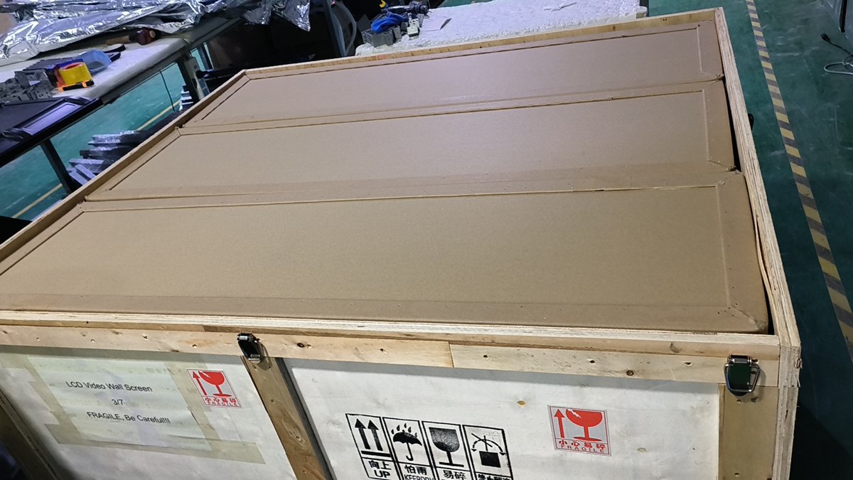 Rachel_yu433's tweet image. RACVISION LCD Video Wall Screens, Packing with Honeycomb Carton and Wooden Case, to Keep Delivery Well with No Damage. By the Way, Air Case with Wooden Frame is Also Good Choice. #videowall #lcdwall #lcdvideowall #55videowall #videowallmonitor
