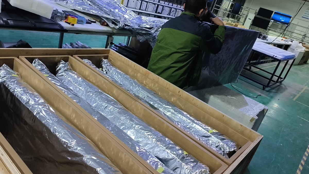 Rachel_yu433's tweet image. RACVISION LCD Video Wall Screens, Packing with Honeycomb Carton and Wooden Case, to Keep Delivery Well with No Damage. By the Way, Air Case with Wooden Frame is Also Good Choice. #videowall #lcdwall #lcdvideowall #55videowall #videowallmonitor