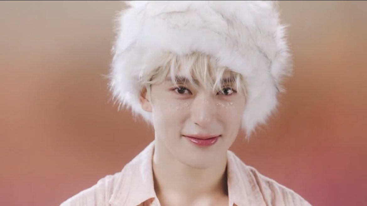 2i4love's tweet photo. 💌🎄❤️❄️ https://t.co/qqbADOLsuF