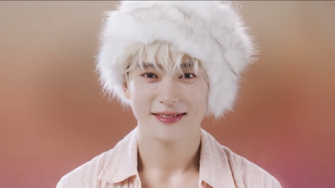 2i4love's tweet photo. 💌🎄❤️❄️ https://t.co/qqbADOLsuF