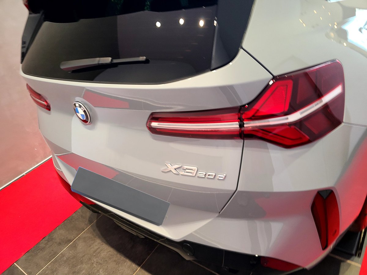 my new gear...
来年もお仕事頑張る