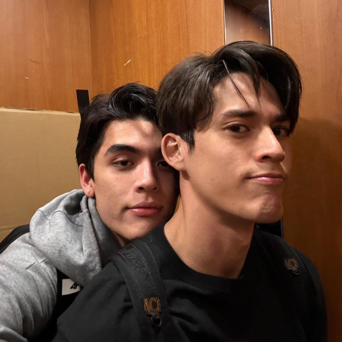 hubboyslove's tweet photo. GENTE?! O Joss agora: “Ele parece como se eu e o Gawin tivéssemos tido um filho juntos” https://t.co/s9f2K28ffC