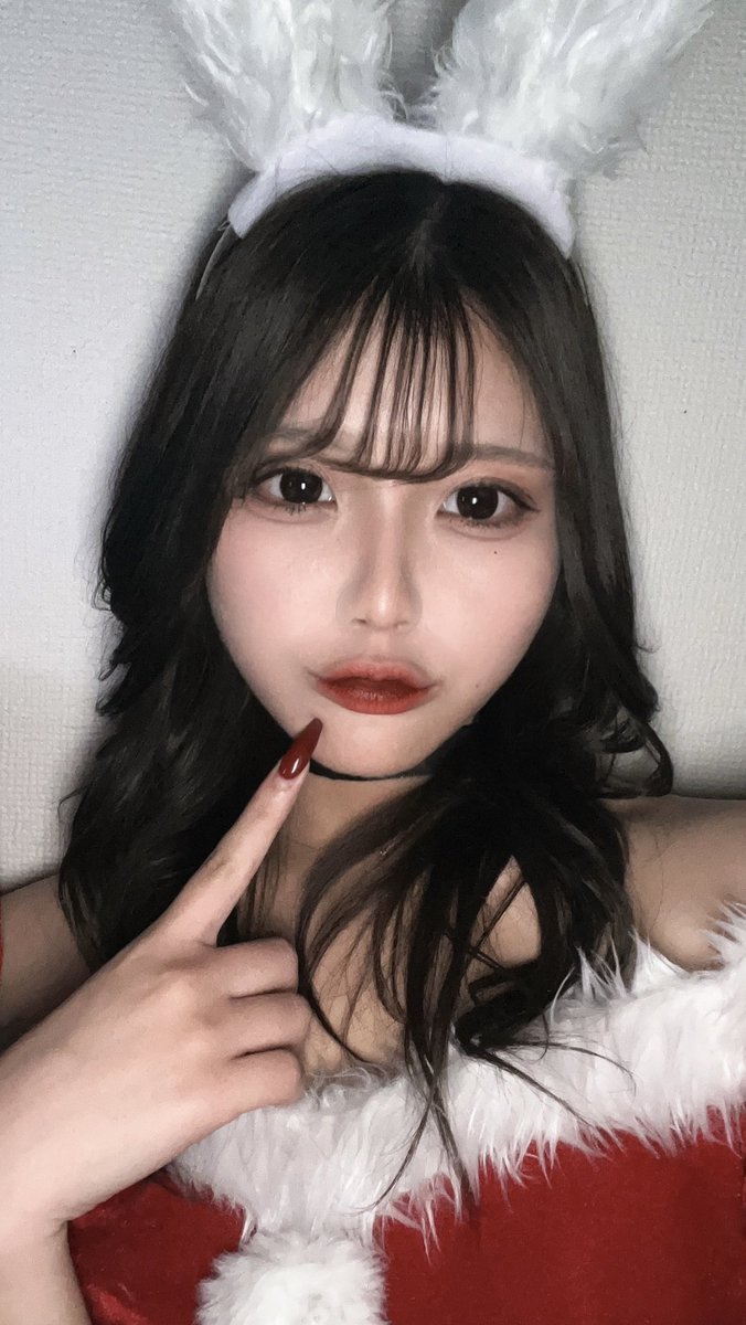 みんなー！メリクリーーー！
こちらは2021年と2022年のなるせですー‼️
今のとこ3日間ぐらい家から出てなくて体調悪くなってきました😊🤍
今年のクリスマスは引きこもりかな😊
わんちゃん打ちに行きやす‼️
改めてメリークリスマス🎄🎅✨