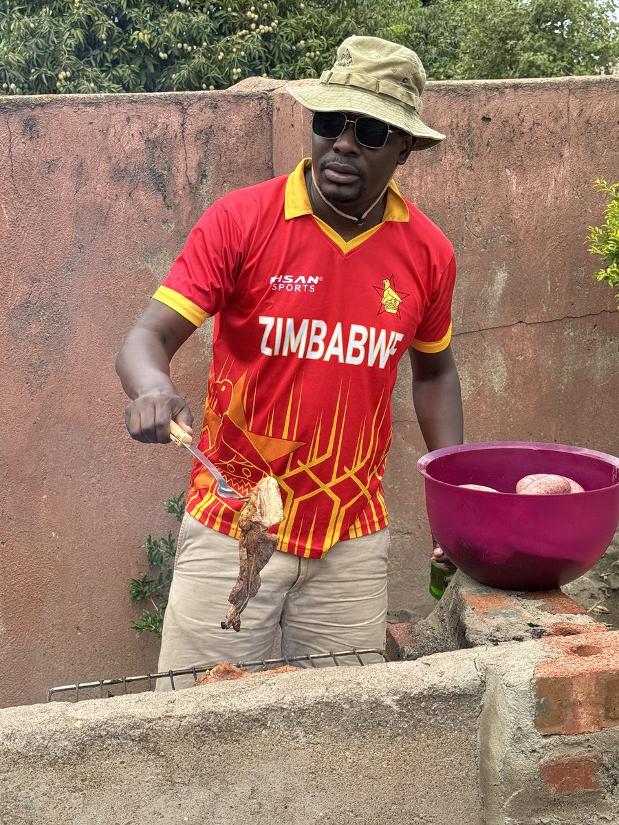 Butroes's tweet image. We don’t Wine &amp;amp; Dine, we Hunt &amp;amp; Braii.