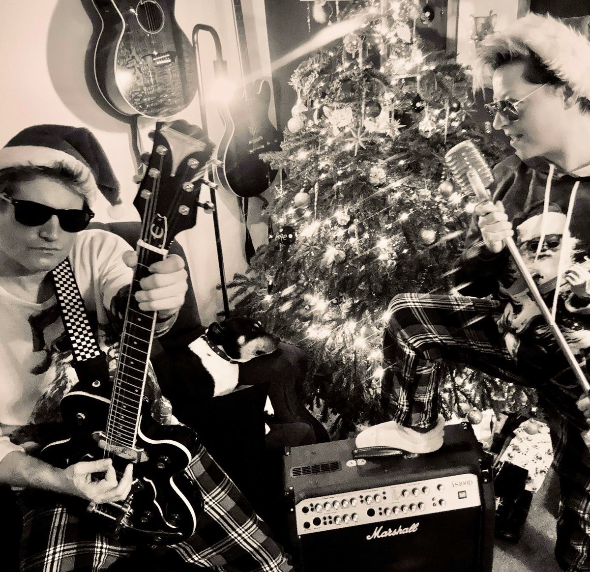 Al Howell tweet media