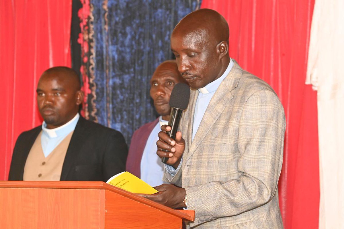 WilliamsRuto's tweet photo. Now may the Lord of peace himself give you peace at all times and in every way. The Lord be with all of you. — 2 Thessalonians 3:16

Church service at Olpisiai Africa Inland Church (A.I.C) in Kilgoris, Narok County. https://t.co/ZhkcoIdzQa