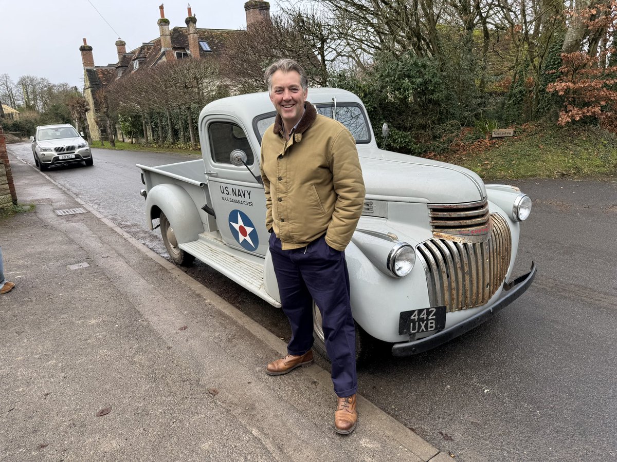 holland_tom's tweet photo. I struggle to spot @James1940’s car https://t.co/hoBHDuVv4B