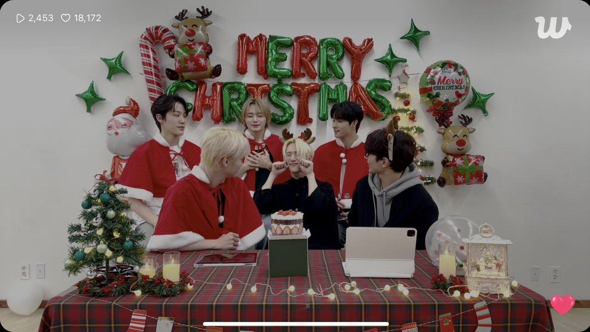 오늘도 라이브 해줘서 고마웡~ 
🎄🎄🎄 메리 크리스마스 🎄🎄🎄
