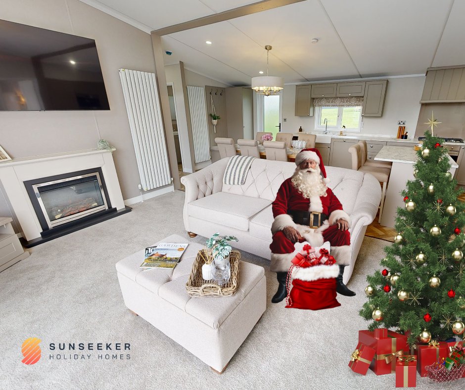 HAPPY CHRISTMAS 🎅 🎄 

We would like to wish you all a very Happy Christmas!

Santa dropped by our Highgate Lodge and couldn't resist the sumptuous comforts and a short rest!

#christmasday