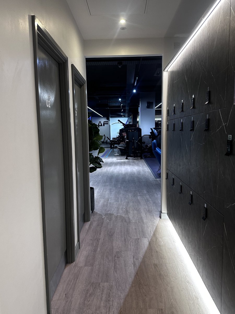 As the well known saying goes “It’s not Christmas till you’ve got up early and gone to the gym for a really intense workout”