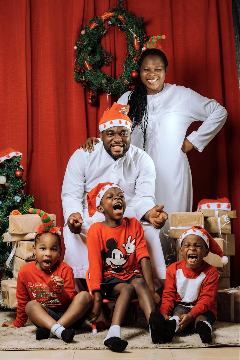 Season’s Greetings … 

Merry Christmas