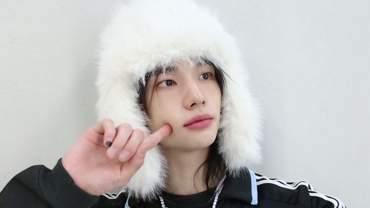 [Stray Kids : SKZ-TALKER] Ep.68

youtu.be/Wey_XcfQScE

Listen to "合 (HOP)" now💦
Stray-Kids.lnk.to/HOP

Listen to "Walkin On Water (Remixes)" now🛷
Stray-Kids.lnk.to/WalkinOnWaterR… 

#StrayKids #스트레이키즈
#合 #HOP 
#SKZHOP_HIPTAPE
#WalkinOnWater 
#SKZ_TALKER #슼즈토커