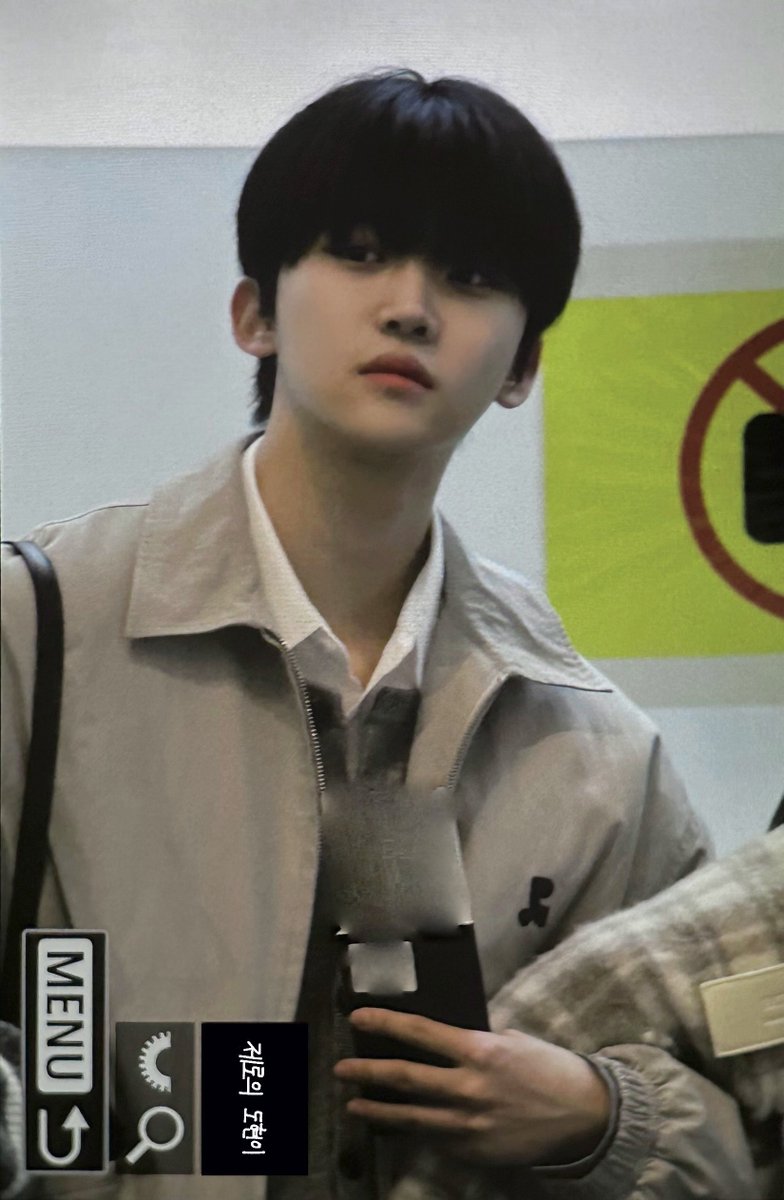 241225 🎄 pre

#루네이트 #LUN8 #ルネイト 
#도현 #DoHyun #DOHYUN  
#제로의도현이